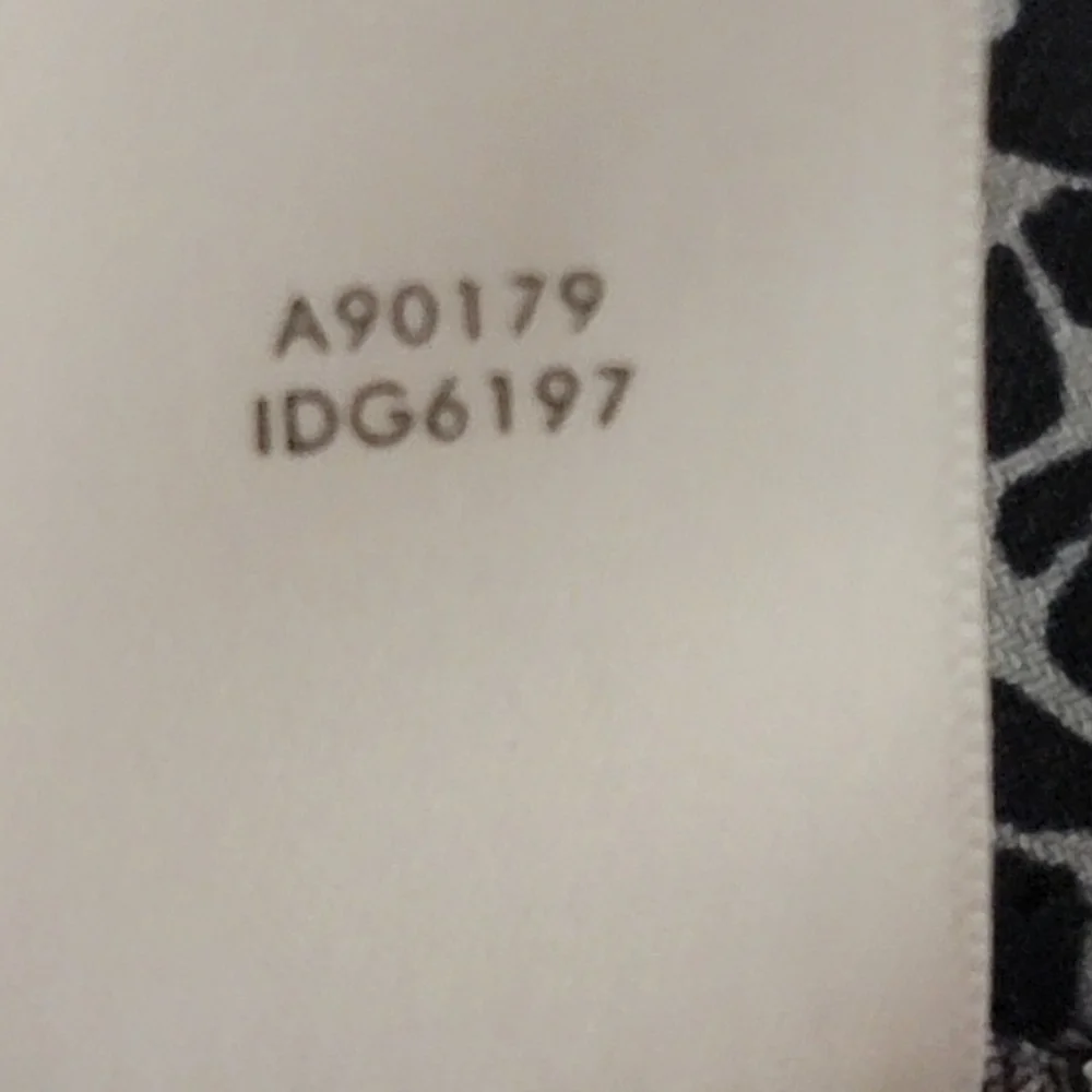 Dialogue faux wrap pleated long sleeve v neck dress size XS - Picture 8 of 8